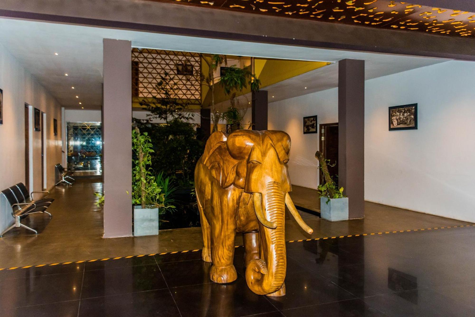 Golden Pearl Tangalle Beach Hambantota Buitenkant foto